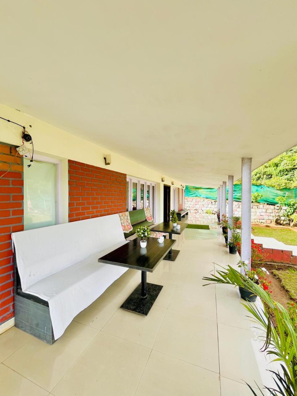 Nilgiris Inn 코타지리 외부 사진